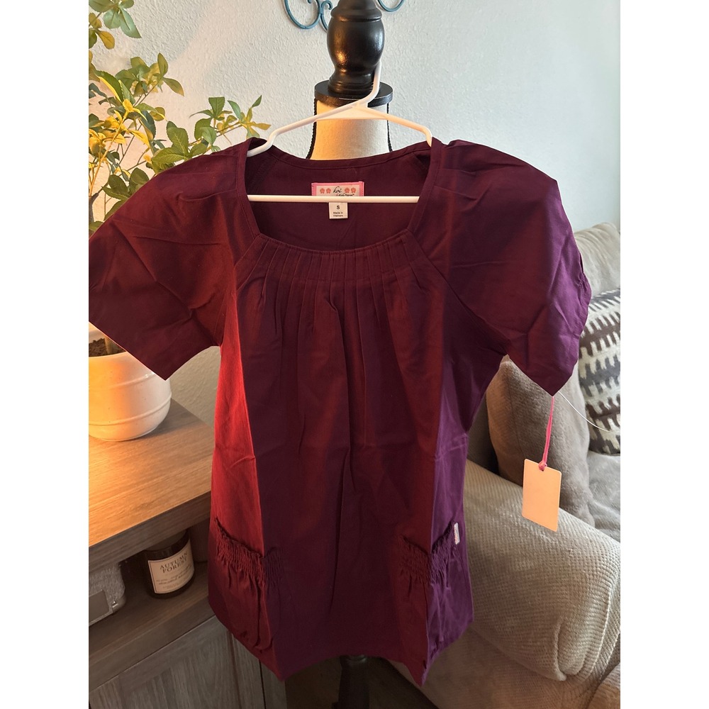 Koi by Kathy Peterson Women Burgundy Pleated Square Neck Scrub Top small NWT
